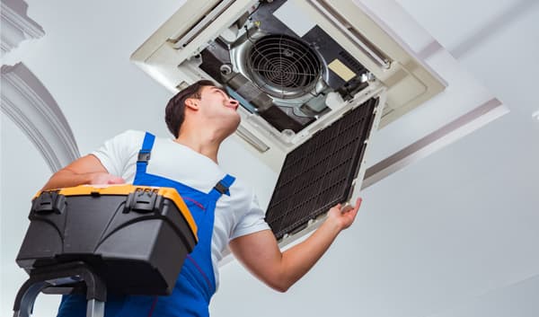 Técnico de Aire Acondicionado de Cassette