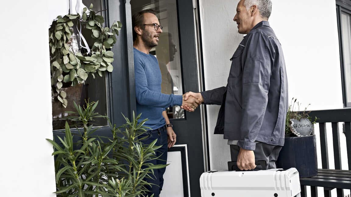 Técnico de Servicio técnico oficial de aire acondicionado Toshiba Técnico de Servicio técnico oficial de aire acondicionado Toshiba